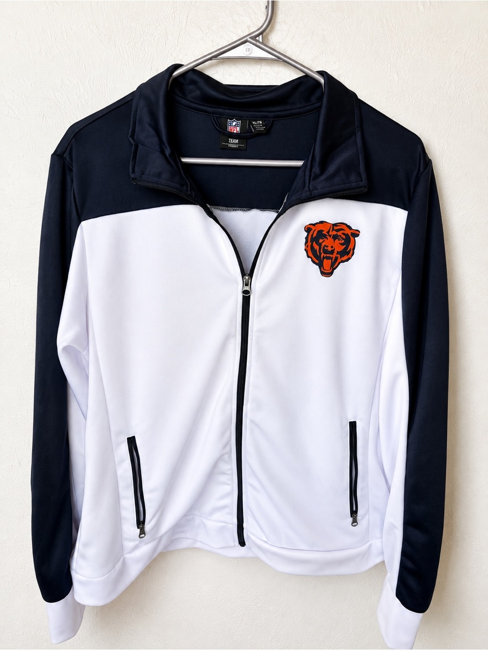 Chicago Bears White & Navy Full-Zip Track Jacket XL